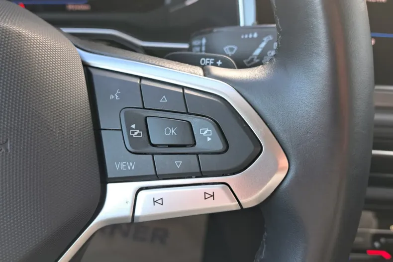 Volkswagen Taigo din 2024 cu 39.240 km - oferta VOL189933 - foto 17