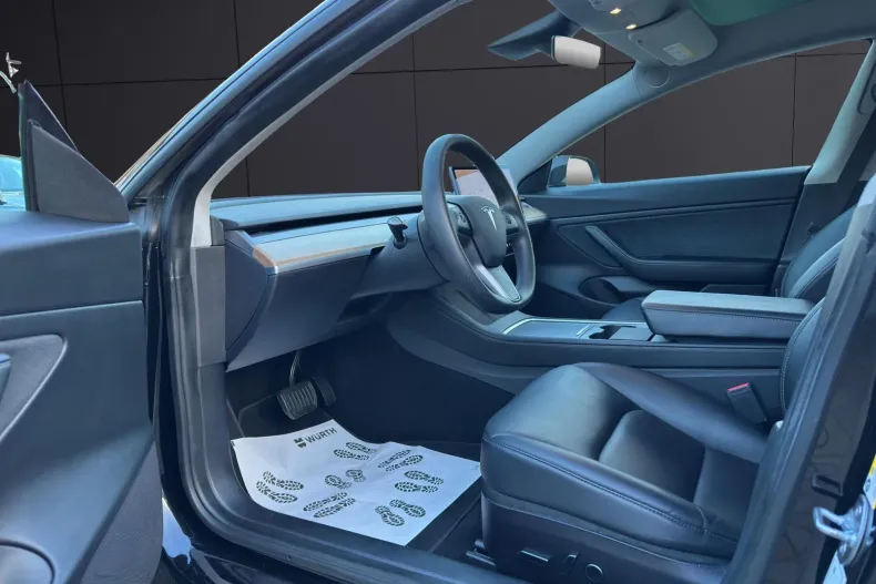 Tesla Model 3 din 2021 cu 83.130 km - oferta TES189937 - foto 5