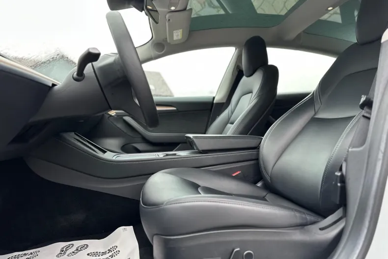 Tesla Model 3 din 2022 cu 73.000 km - oferta TES189943 - foto 30