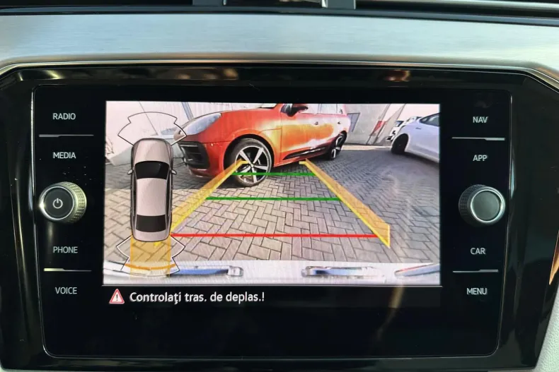 Volkswagen Passat din 2020 cu 66.041 km - oferta VOL189944 - foto 8