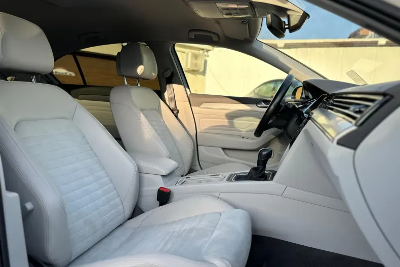 Volkswagen Passat din 2020 cu 66.041 km - oferta VOL189944 - foto 19