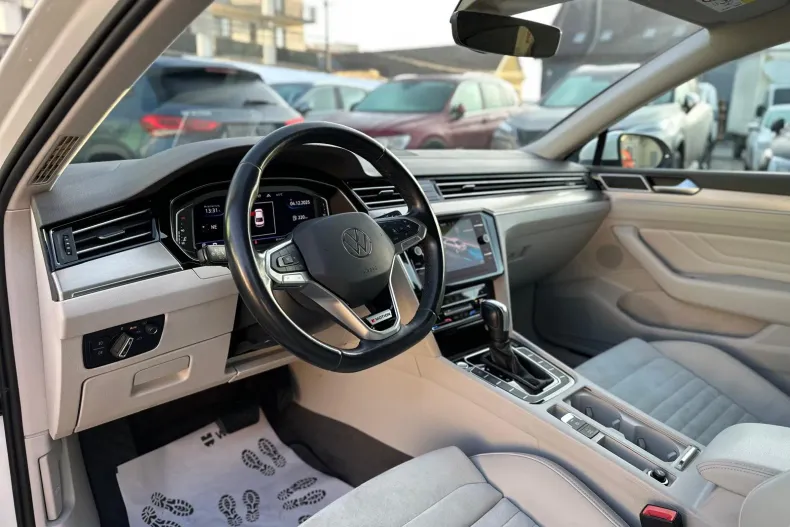 Volkswagen Passat din 2020 cu 66.041 km - oferta VOL189944 - foto 20