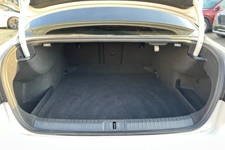 Volkswagen Passat din 2020 cu 66.041 km - oferta VOL189944 - foto 40