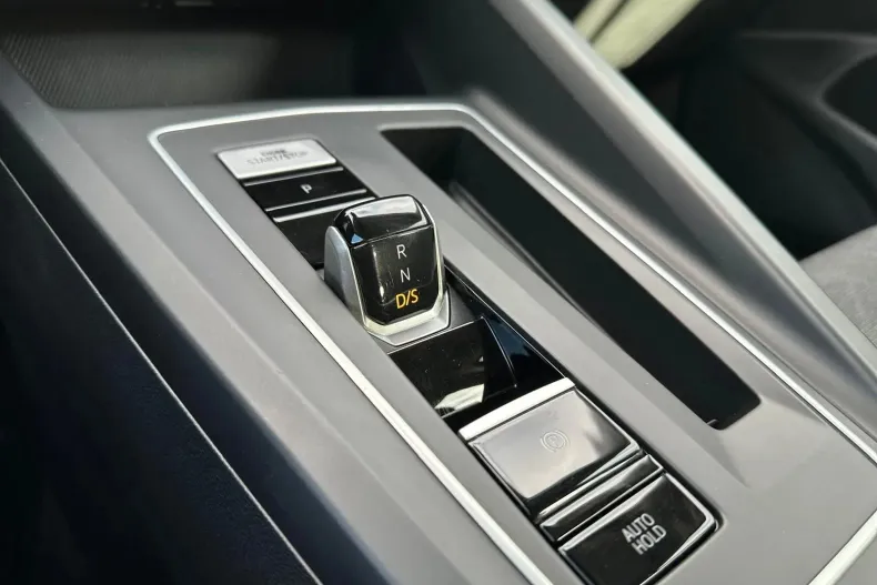 Volkswagen Golf din 2022 cu 133.687 km - oferta VOL189948 - foto 7