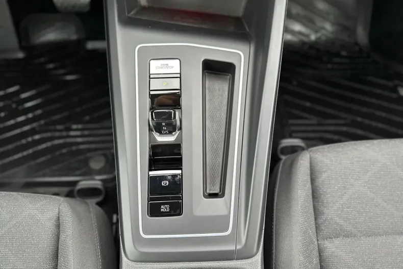 Volkswagen Golf din 2022 cu 133.687 km - oferta VOL189948 - foto 22