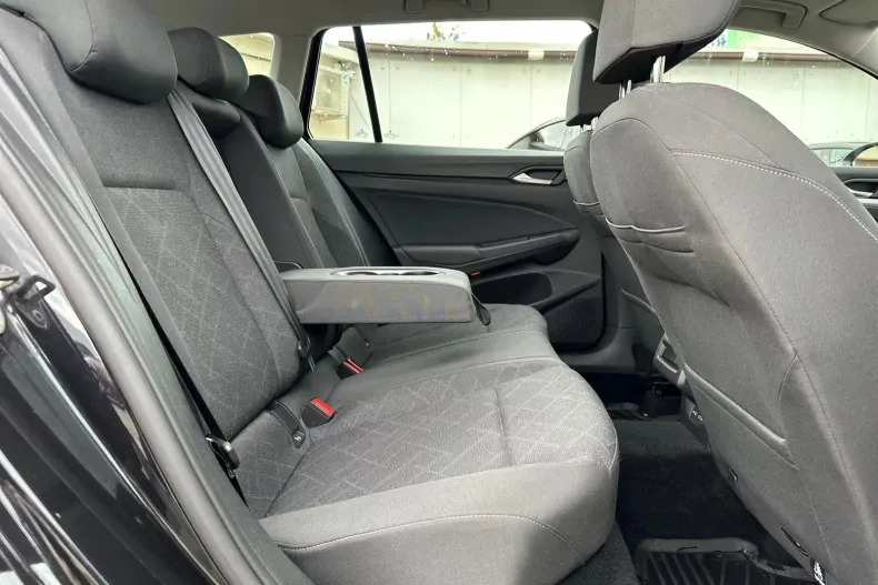 Volkswagen Golf din 2022 cu 133.687 km - oferta VOL189948 - foto 24