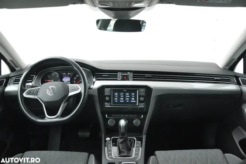 Volkswagen Passat din 2023 cu 26.514 km - oferta VOL189965 - foto 14