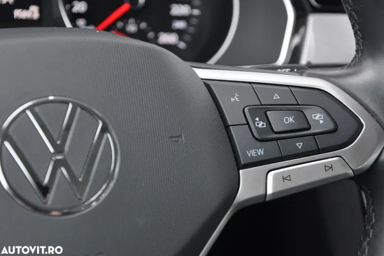 Volkswagen Passat din 2023 cu 26.514 km - oferta VOL189965 - foto 17