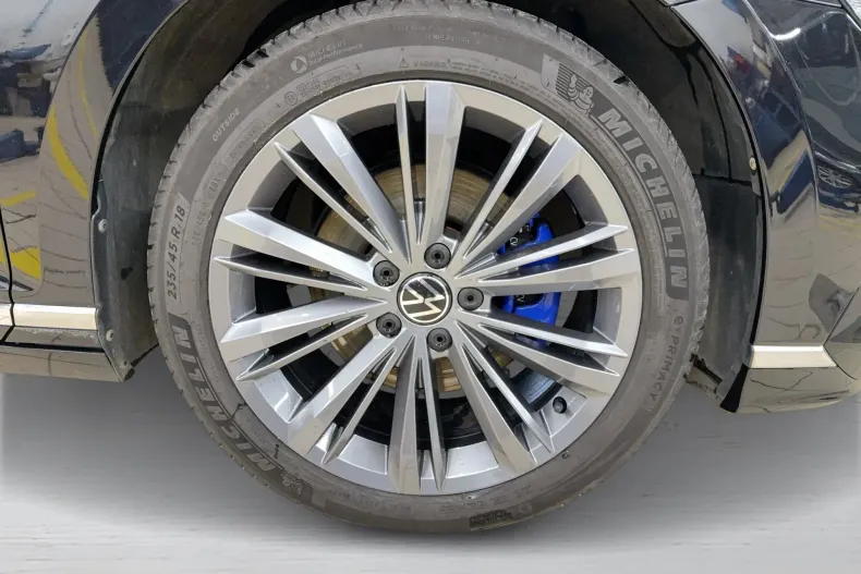 Volkswagen Passat din 2021 cu 69.596 km - oferta VOL189969 - foto 11