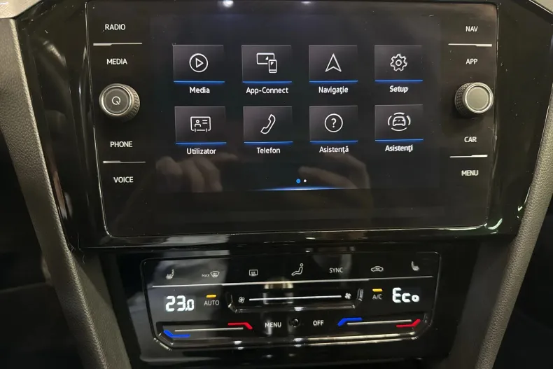 Volkswagen Passat din 2021 cu 69.596 km - oferta VOL189969 - foto 23