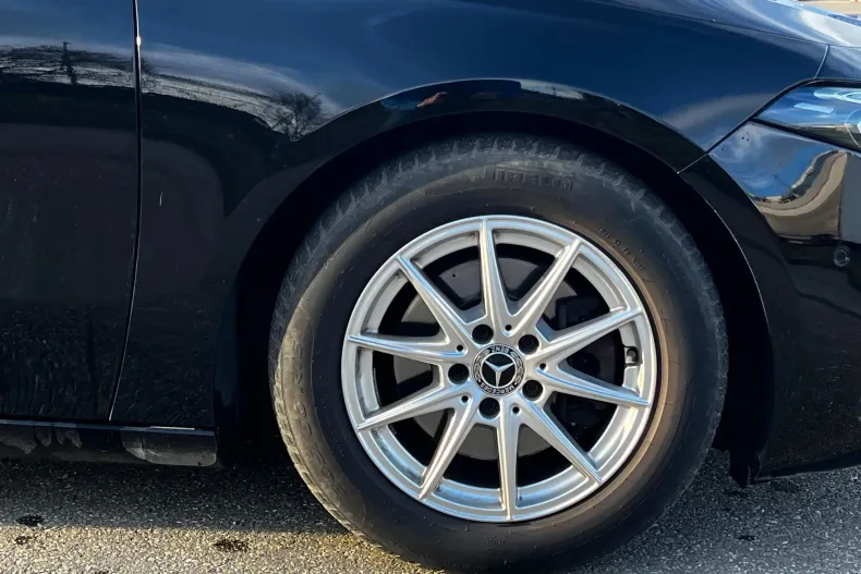 Mercedes-Benz A 200 (Clasa A) din 2022 cu 91.014 km - oferta MER190019 - foto 29