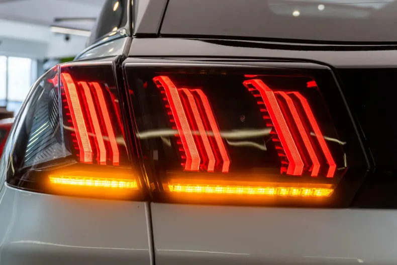 Peugeot 3008 din 2022 cu 38.179 km - oferta PEU190036 - foto 19