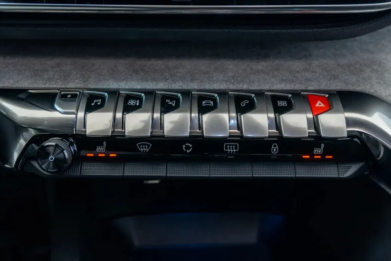 Peugeot 3008 din 2022 cu 38.179 km - oferta PEU190036 - foto 32