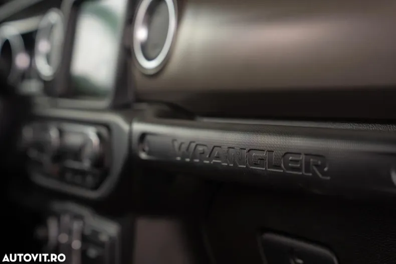 Jeep Wrangler din 2020 cu 79.250 km - oferta JEE190132 - foto 16