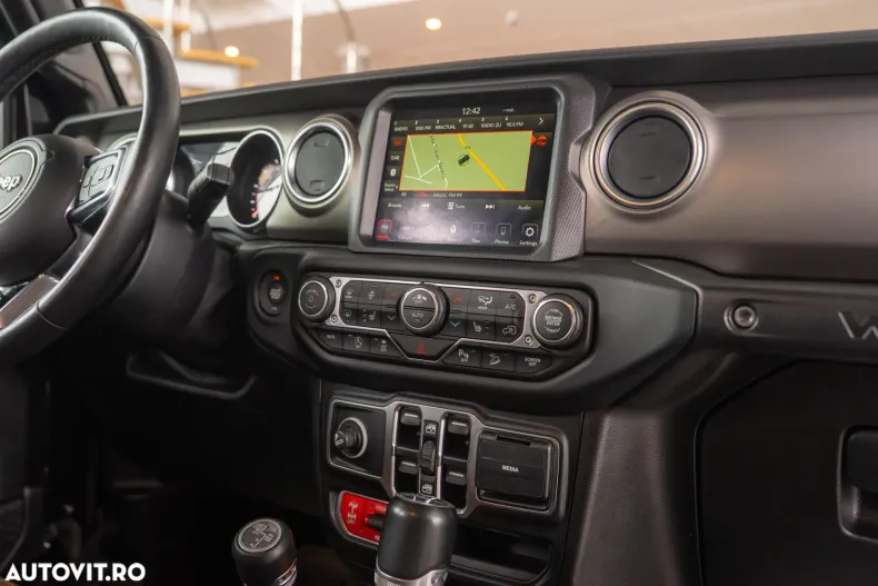 Jeep Wrangler din 2020 cu 79.250 km - oferta JEE190132 - foto 17