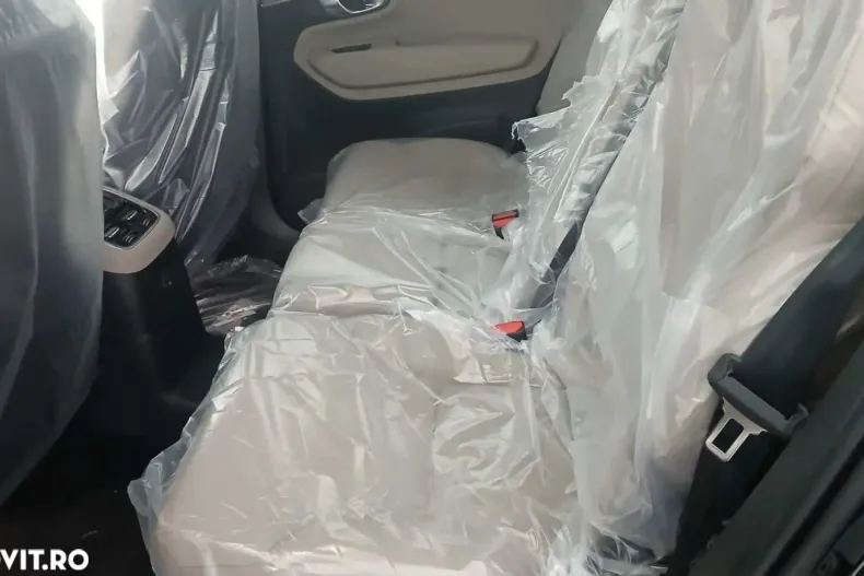 Volvo XC90 din 2025 cu 7 km - oferta VOL190136 - foto 10