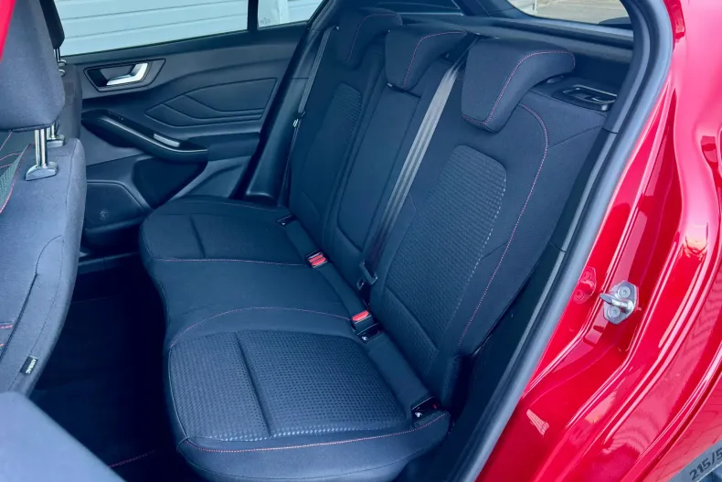 Ford Focus din 2023 cu 7.700 km - oferta FOR190147 - foto 14