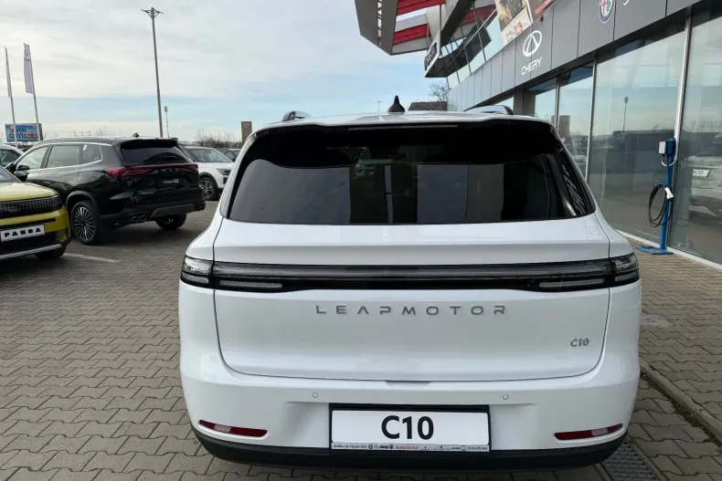 Leapmotor C10 din 2026 cu 2.500 km - oferta LEA190150 - foto 4