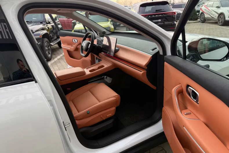 Leapmotor C10 din 2026 cu 2.500 km - oferta LEA190150 - foto 15