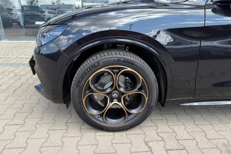 Alfa Romeo Stelvio din 2025 cu 1 km - oferta ALF190152 - foto 9