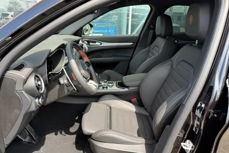 Alfa Romeo Stelvio din 2025 cu 1 km - oferta ALF190152 - foto 15