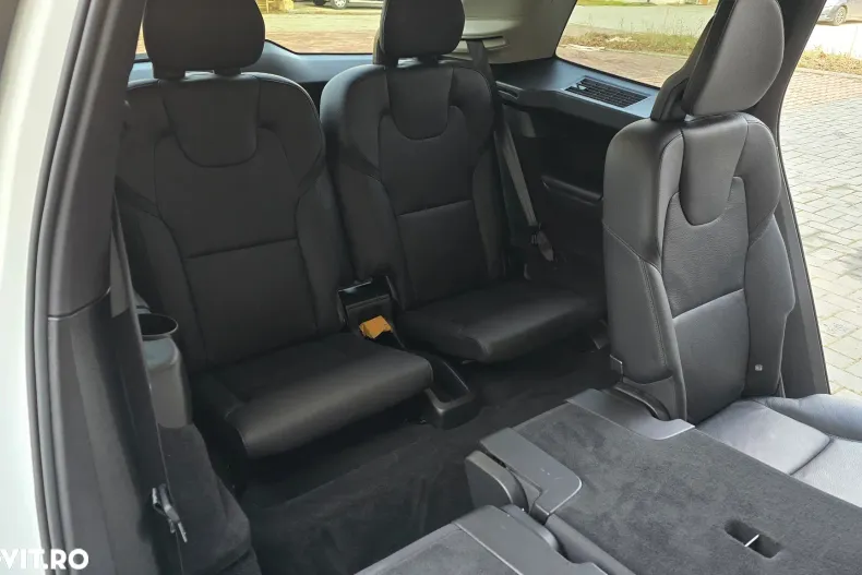Volvo XC90 din 2021 cu 55.980 km - oferta VOL190153 - foto 27