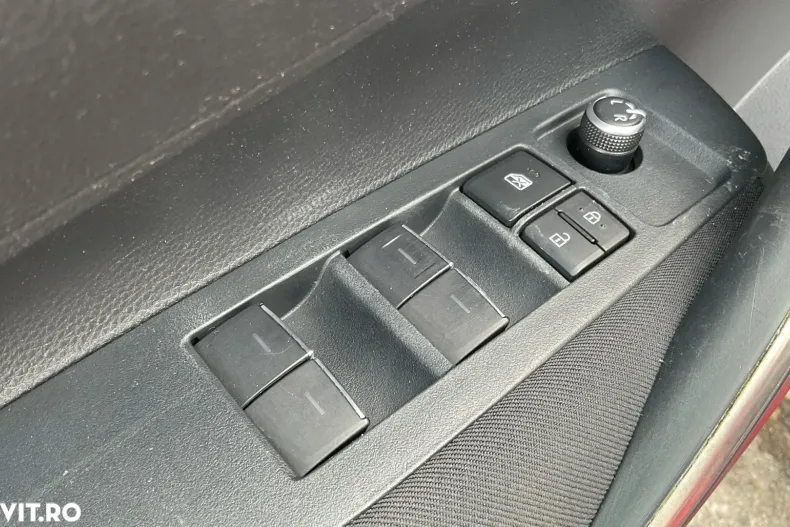 Toyota Corolla din 2020 cu 91.014 km - oferta TOY190165 - foto 31