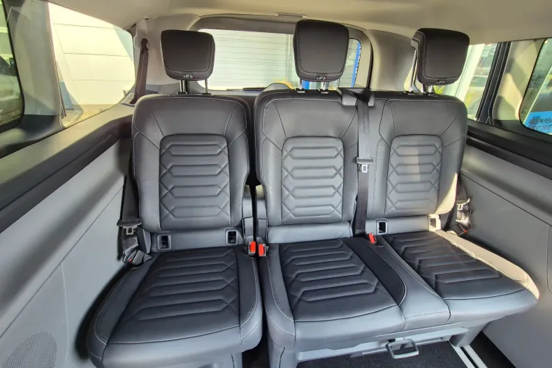 Ford Tourneo Custom din 2024 cu 8.000 km - oferta FOR190170 - foto 16