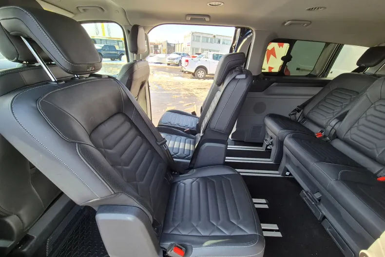 Ford Tourneo Custom din 2024 cu 8.000 km - oferta FOR190170 - foto 19