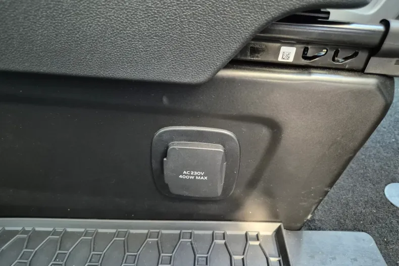 Ford Tourneo Custom din 2024 cu 8.000 km - oferta FOR190170 - foto 29