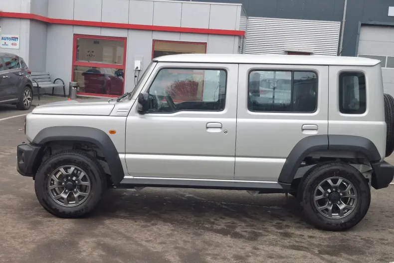 Suzuki Jimny din 2025 cu 23 km - oferta SUZ190171 - foto 2