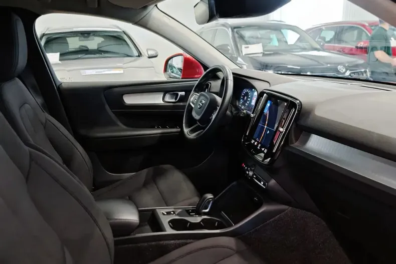 Volvo XC40 din 2021 cu 123.433 km - oferta VOL190172 - foto 6