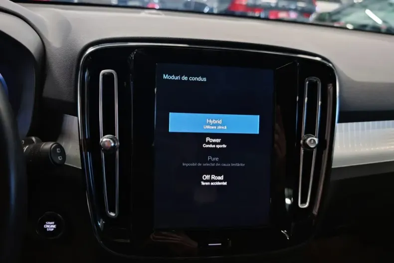 Volvo XC40 din 2021 cu 123.433 km - oferta VOL190172 - foto 15