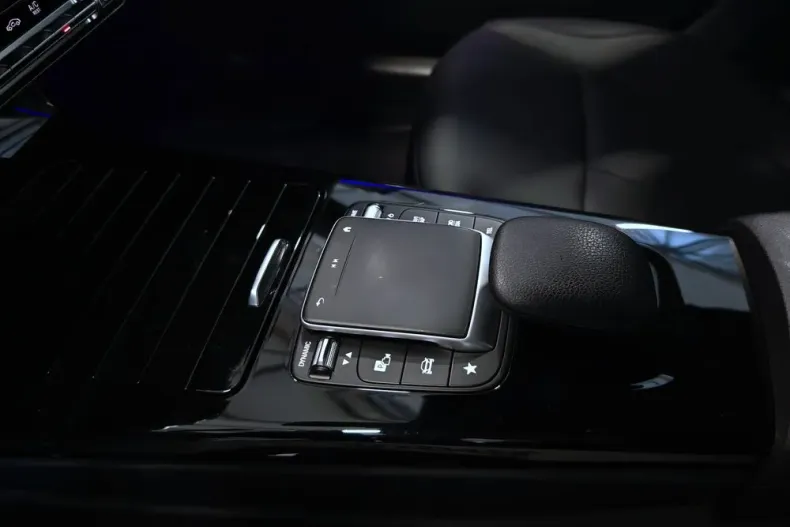 Mercedes-Benz CLA 250 (Clasa CLA) din 2022 cu 153.660 km - oferta MER190173 - foto 19