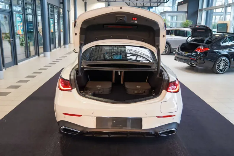 Mercedes-Benz CLE din 2025 cu 8.000 km - oferta MER190188 - foto 5