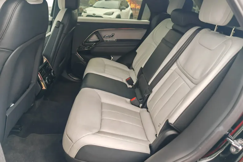 Land Rover Range Rover Sport din 2024 cu 20.609 km - oferta LAN190190 - foto 11