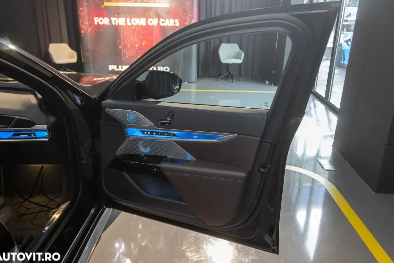 BMW Seria 7 din 2023 cu 68.150 km - oferta BMW190191 - foto 15