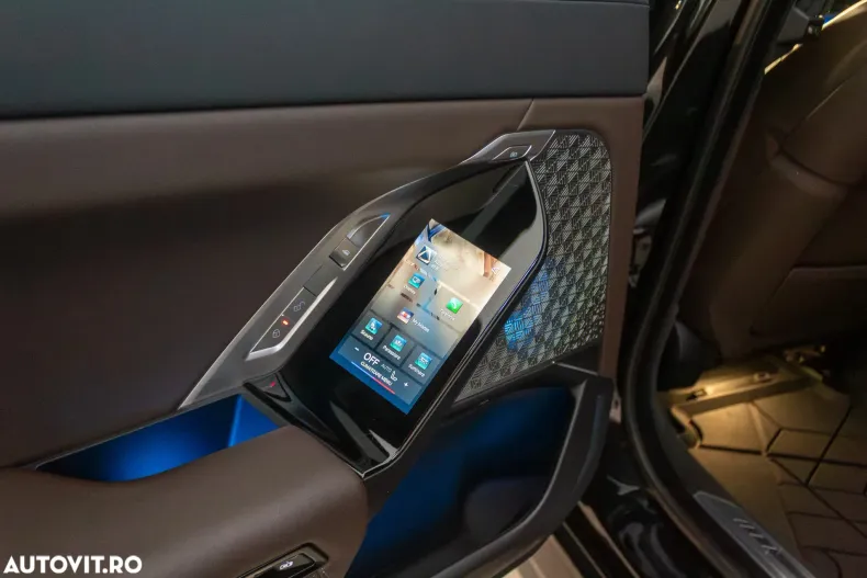 BMW Seria 7 din 2023 cu 68.150 km - oferta BMW190191 - foto 29