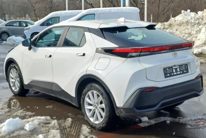 Toyota C-HR din 2025 cu 15.000 km - oferta TOY190192 - foto 5