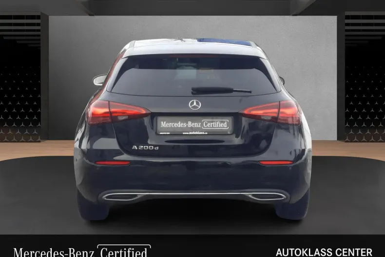 Mercedes-Benz A 200 (Clasa A) din 2024 cu 33.078 km - oferta MER190193 - foto 4