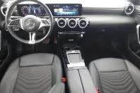 Mercedes-Benz A 200 (Clasa A) din 2024 cu 33.078 km - oferta MER190193 - foto 11