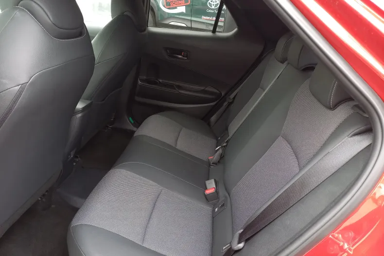 Toyota C-HR din 2024 cu 9.762 km - oferta TOY190199 - foto 16