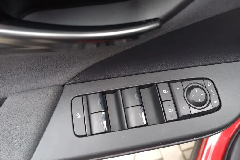 Toyota C-HR din 2024 cu 9.762 km - oferta TOY190199 - foto 19