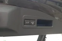 Toyota bZ4X din 2024 cu 8.385 km - oferta TOY190200 - foto 9