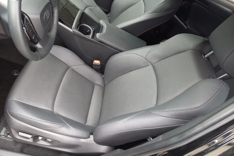 Toyota bZ4X din 2024 cu 8.385 km - oferta TOY190200 - foto 14