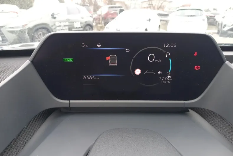 Toyota bZ4X din 2024 cu 8.385 km - oferta TOY190200 - foto 21