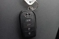 Toyota bZ4X din 2024 cu 8.385 km - oferta TOY190200 - foto 31