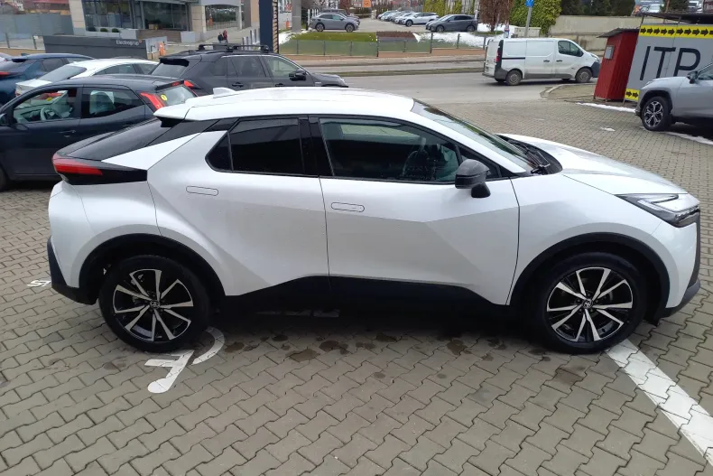 Toyota C-HR din 2025 cu 5.144 km - oferta TOY190201 - foto 8