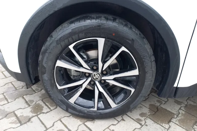 Toyota C-HR din 2025 cu 5.144 km - oferta TOY190201 - foto 9