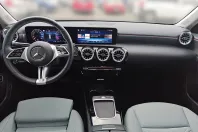 Mercedes-Benz A 220 (Clasa A) din 2024 cu 6.400 km - oferta MER190228 - foto 24